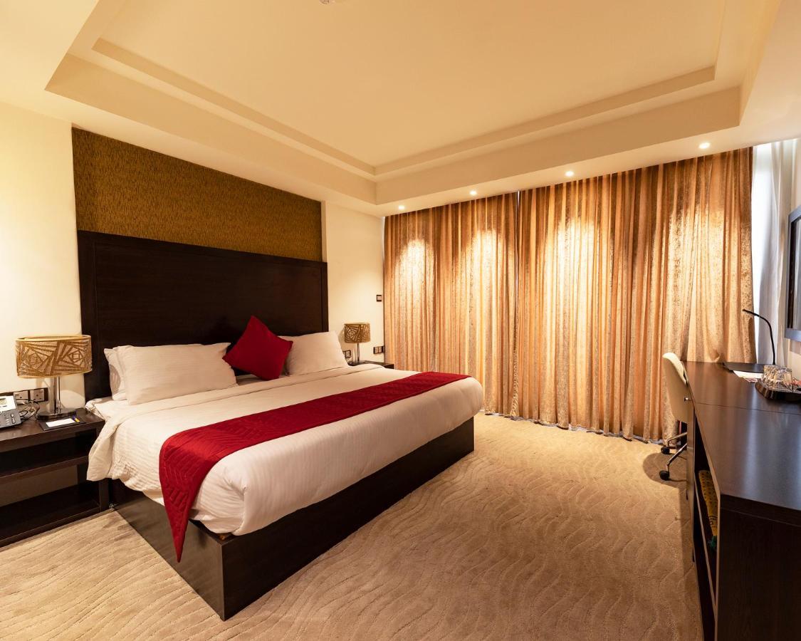 Horizon Hotel Basra エクステリア 写真